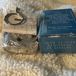 Avon Silver Lock De-Icer for Cell Phones